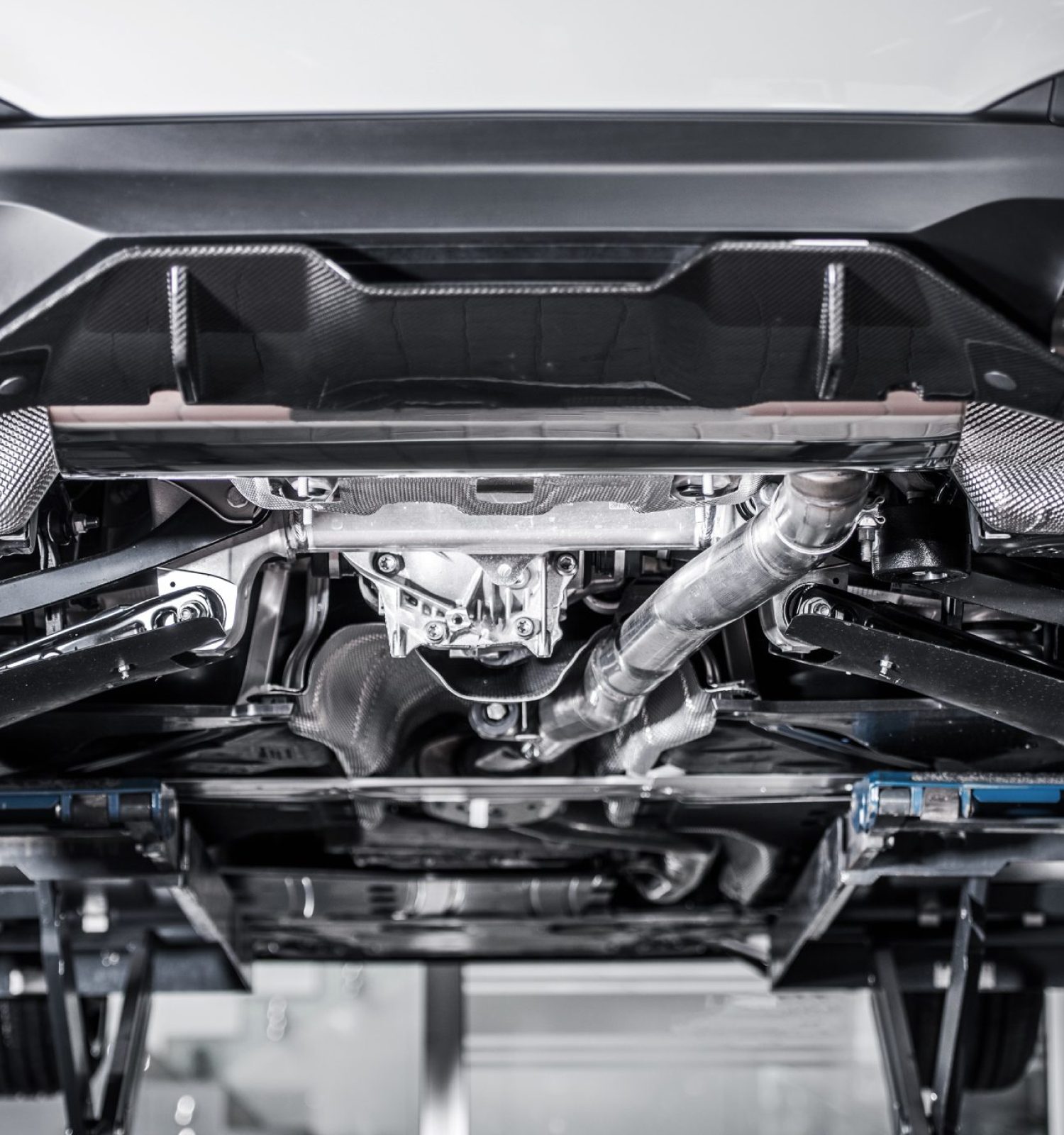 over top view of a differential in a vehicle - ADL Auto Repair & Driveshafts